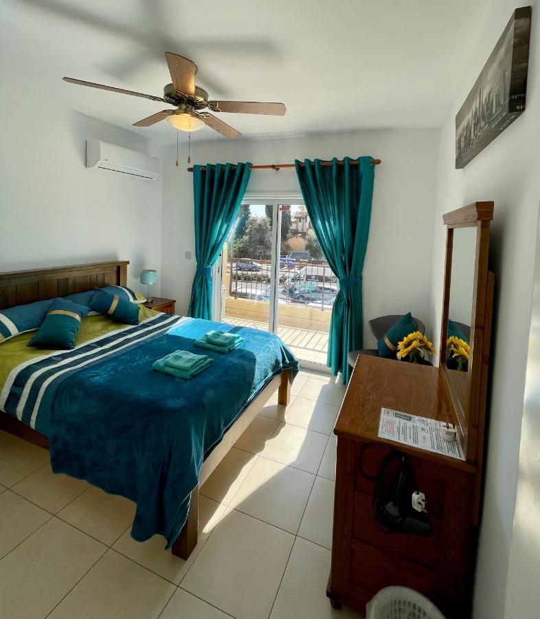 109 Queens Gardens, Paphos Apartment Exterior photo
